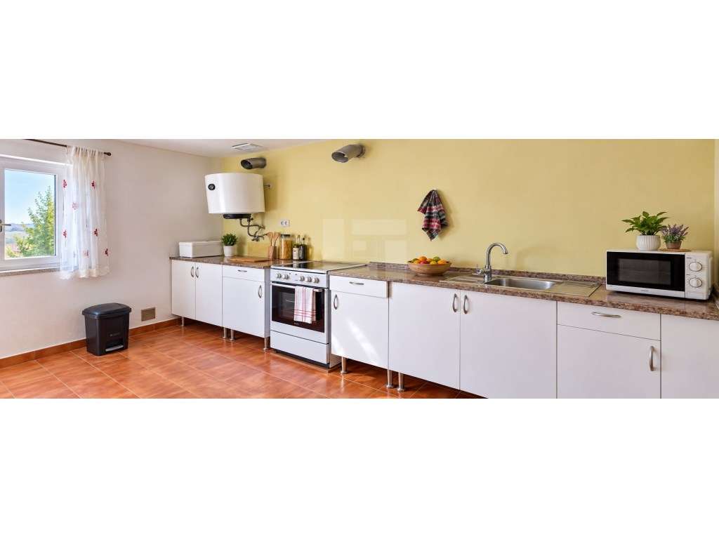 Moradia de 2 Pisos com 150 m² de Logradouro - Espaço, Potencial e P... - Grande imagem: 2/6