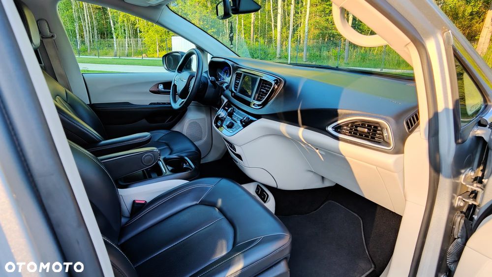 Chrysler Voyager - 12