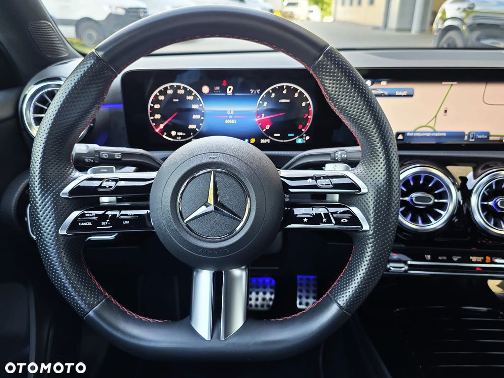 Mercedes-Benz Klasa A 200 AMG Line 7G-DCT - 25