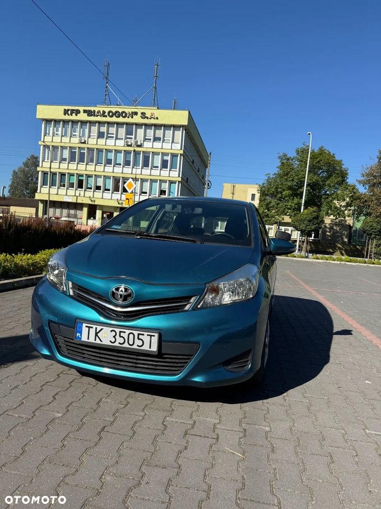 Toyota Yaris 1.33 Luna - 1