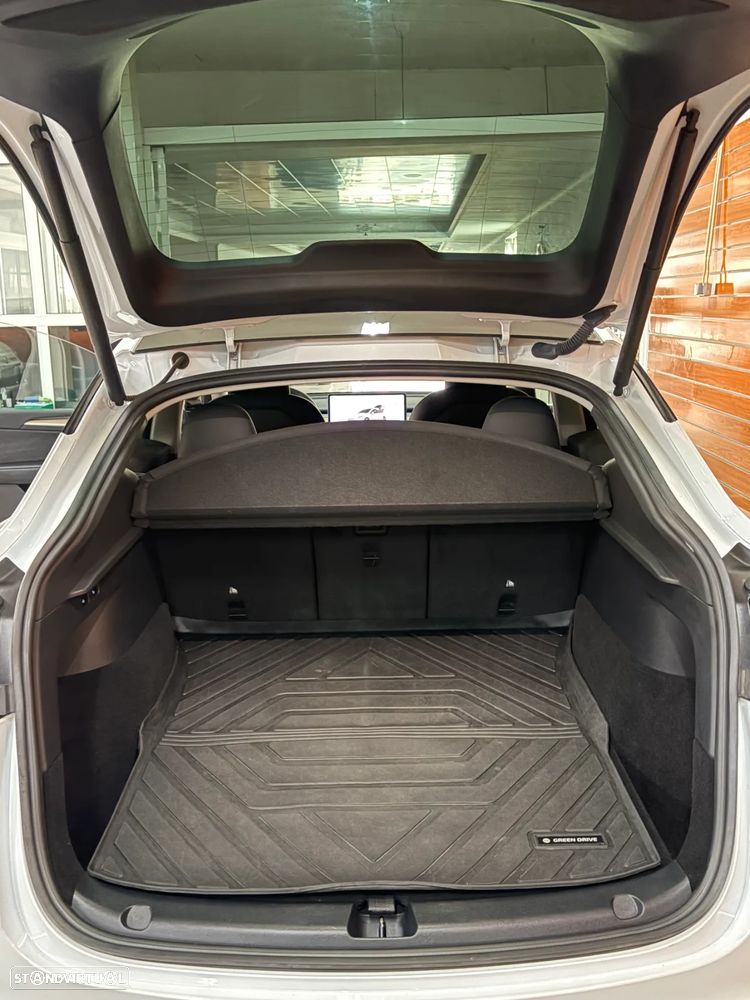 Tesla Model Y RWD - 7