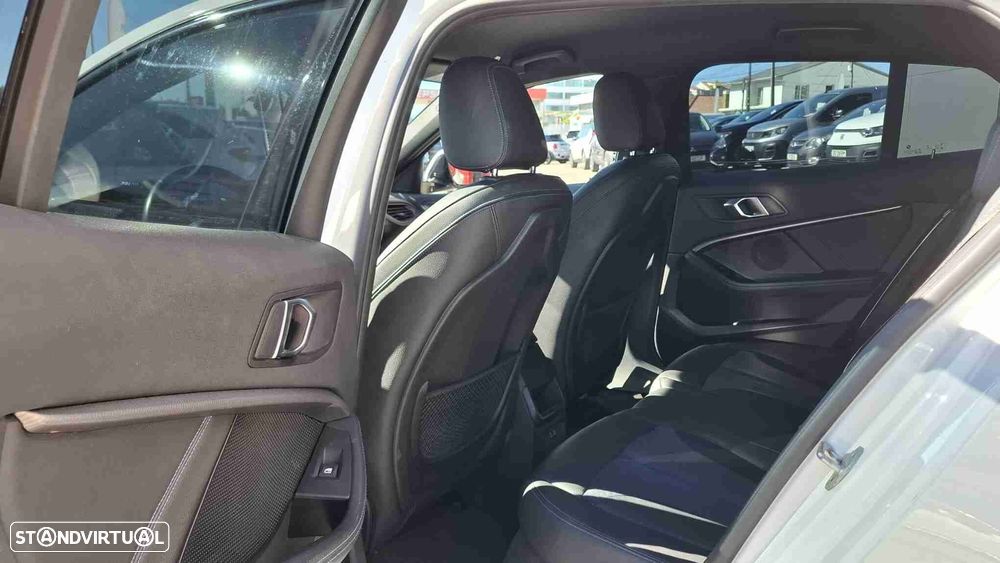 BMW 116 d Pack M - 26