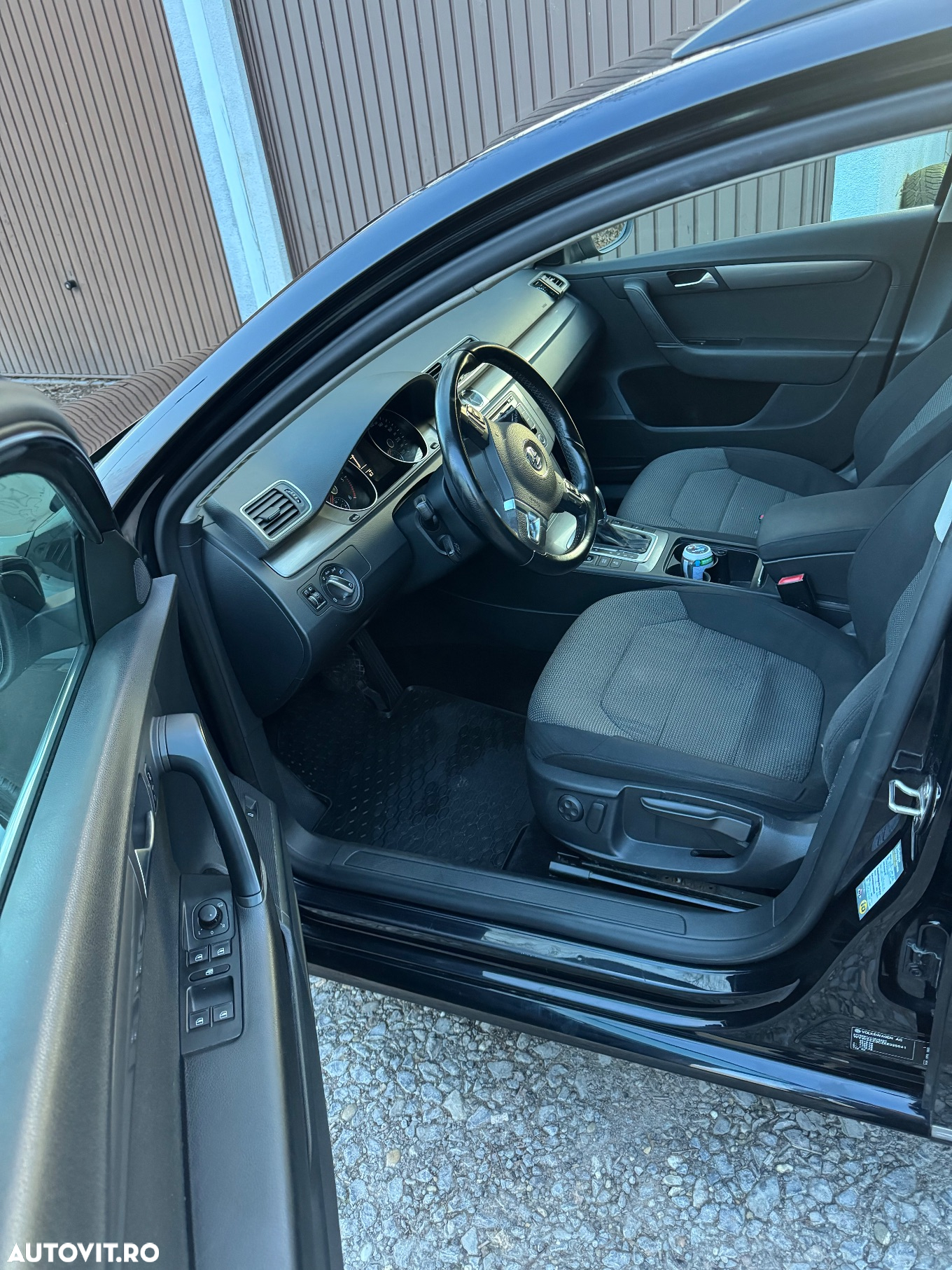 Volkswagen Passat Variant 2.0 Blue TDI DSG SCR Comfortline - 11