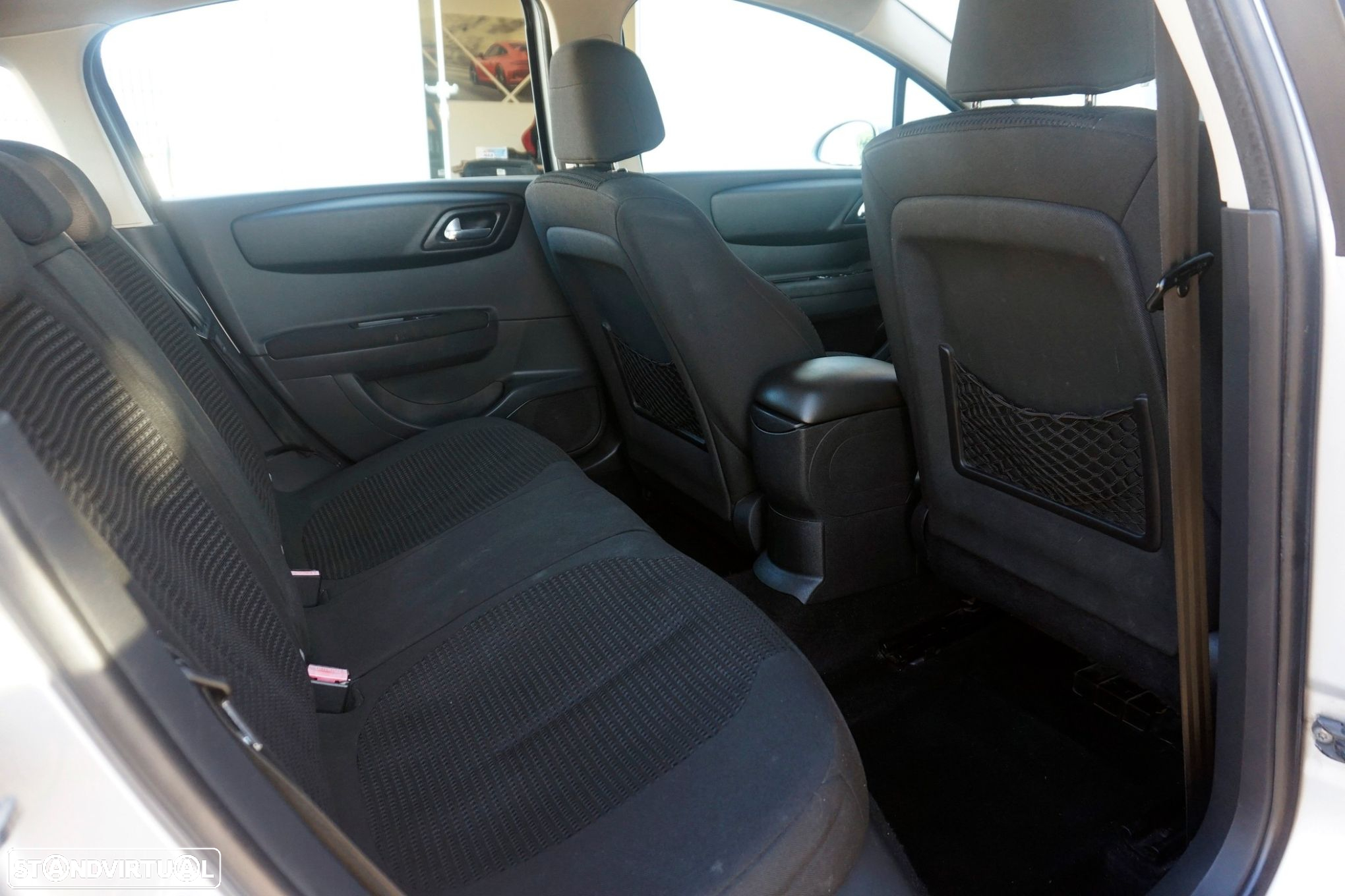 Citroën C4 1.4 16V SX - 13