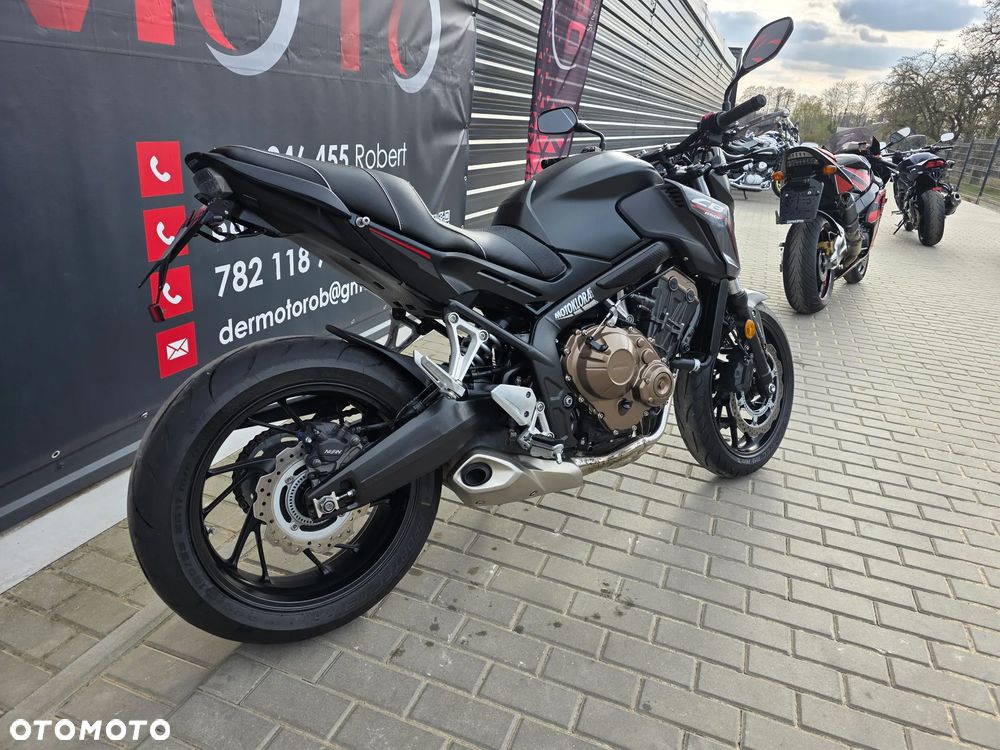 Honda CB - 3