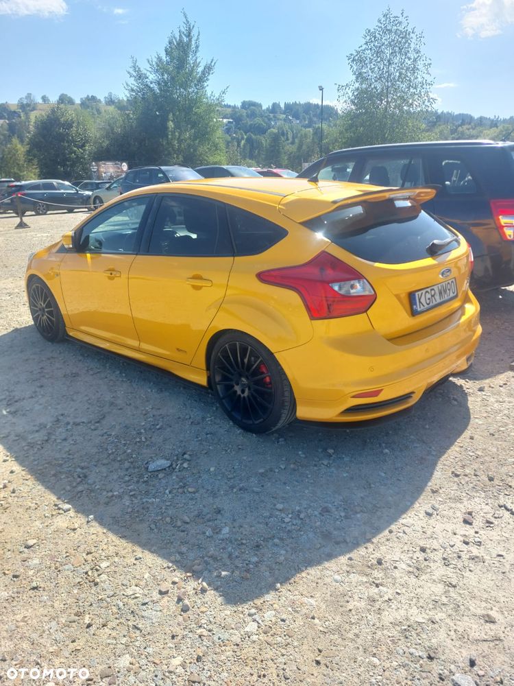 Ford Focus ST - 2
