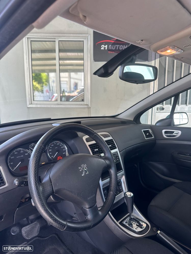 Peugeot 307 1.6 Executive Auto. - 25