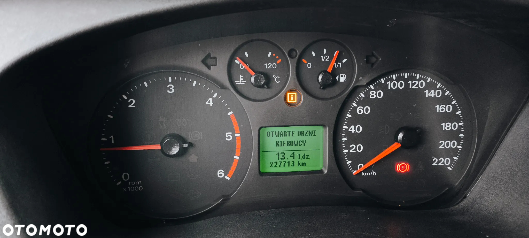 Ford Transit Nugget - 10