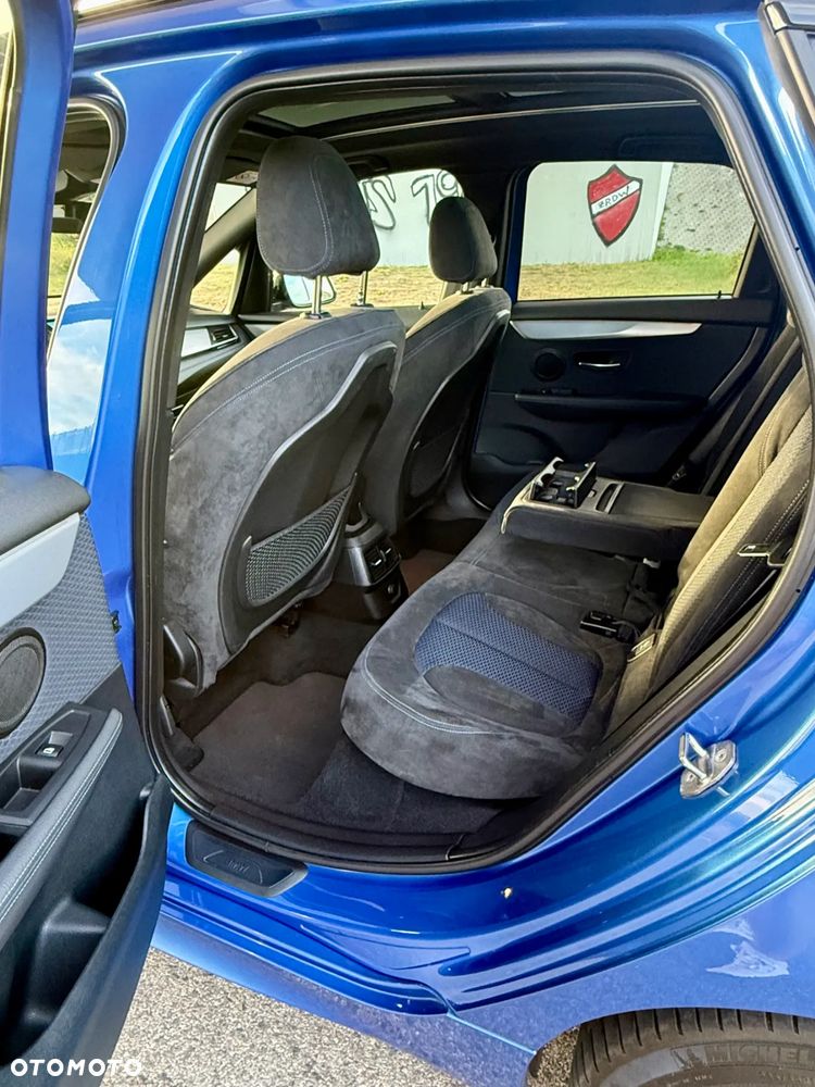 BMW Seria 2 220d Active Tourer M Sport - 23