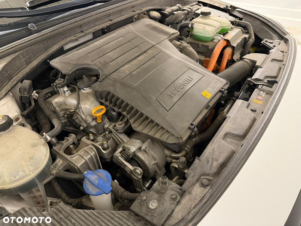Hyundai IONIQ 1.6 GDI - 19