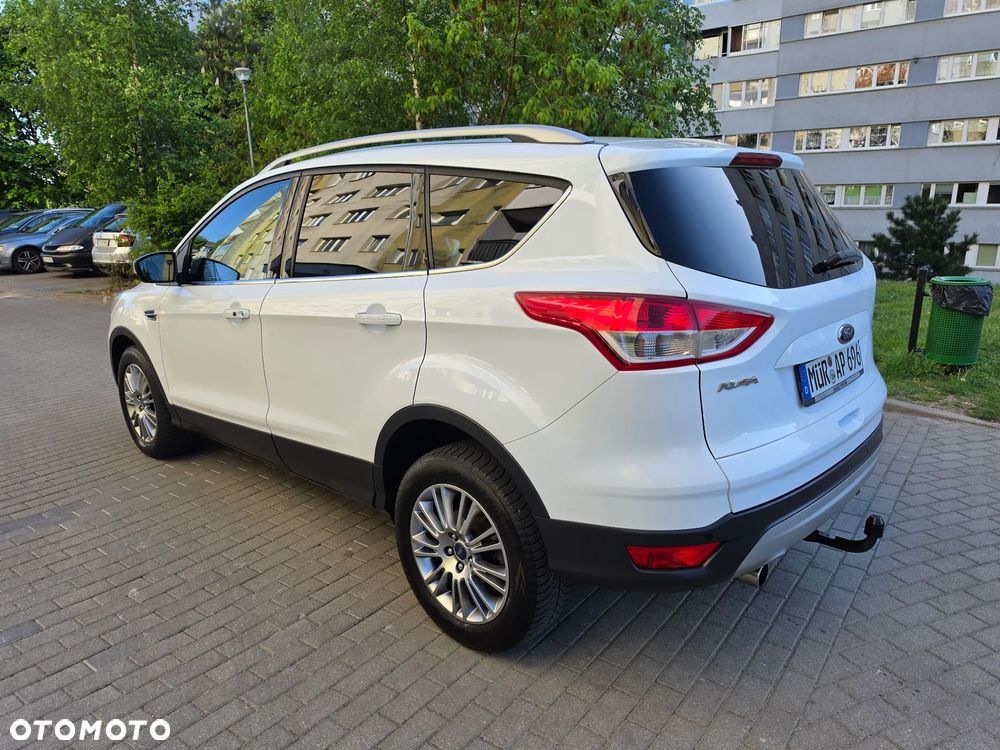 Ford Kuga 1.6 EcoBoost 2x4 Titanium - 2