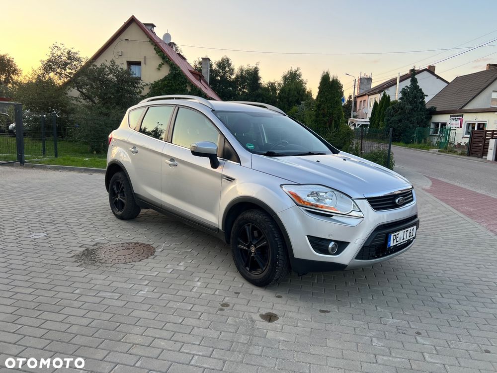 Ford Kuga 2.0 TDCi 2x4 Titanium - 26