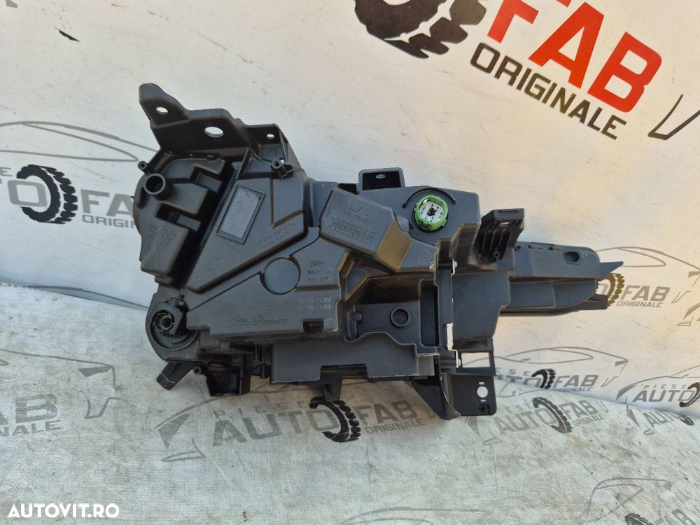 Far stanga Alfa Romeo Junior Full LED 505725770 nou original - 7