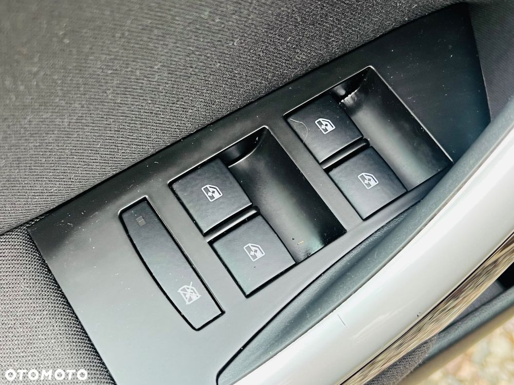 Opel Astra 1.4 Turbo Design Edition - 18