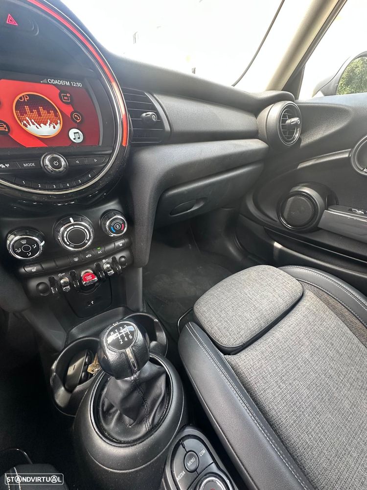MINI 3 Portas Cooper D - 10