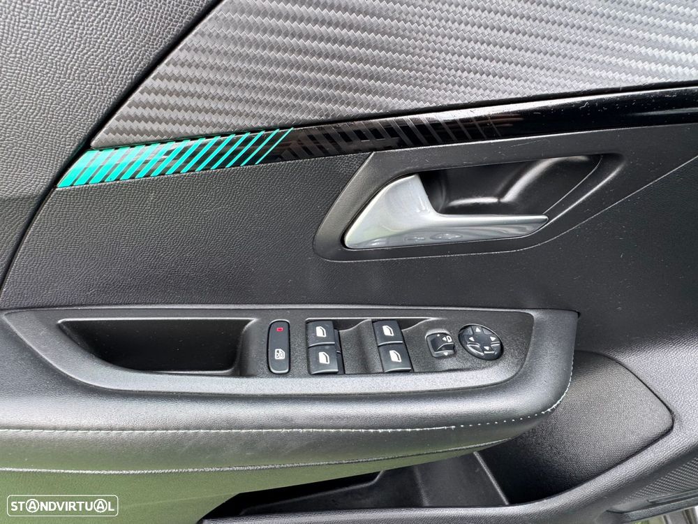 Peugeot 208 1.2 PureTech Allure Pack EAT8 - 15