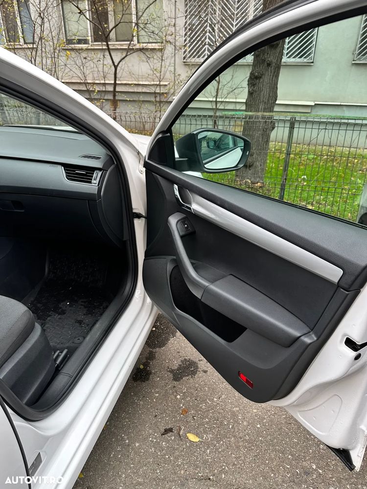 Skoda Octavia 1.6 TDI Ambition - 8