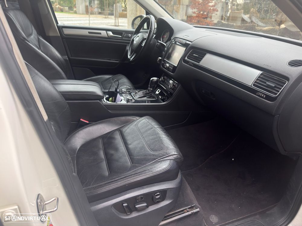 VW Touareg 3.0 TDI V6 Tiptronic - 14