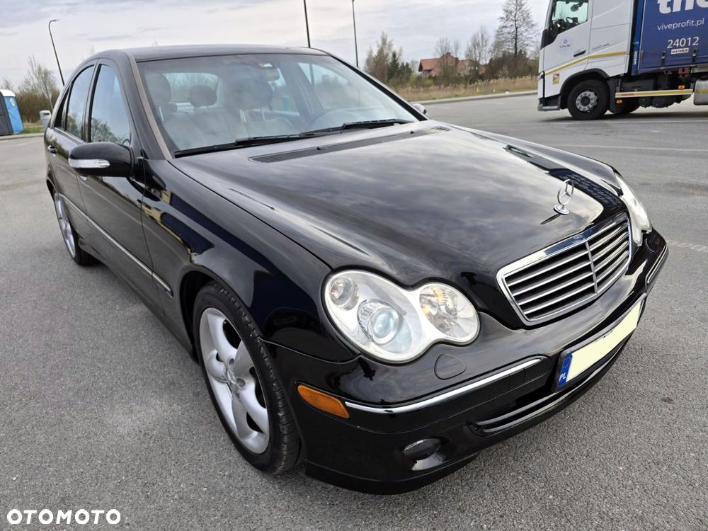 Mercedes-Benz Klasa C 230 7G-TRONIC Avantgarde Sport Edition + - 35