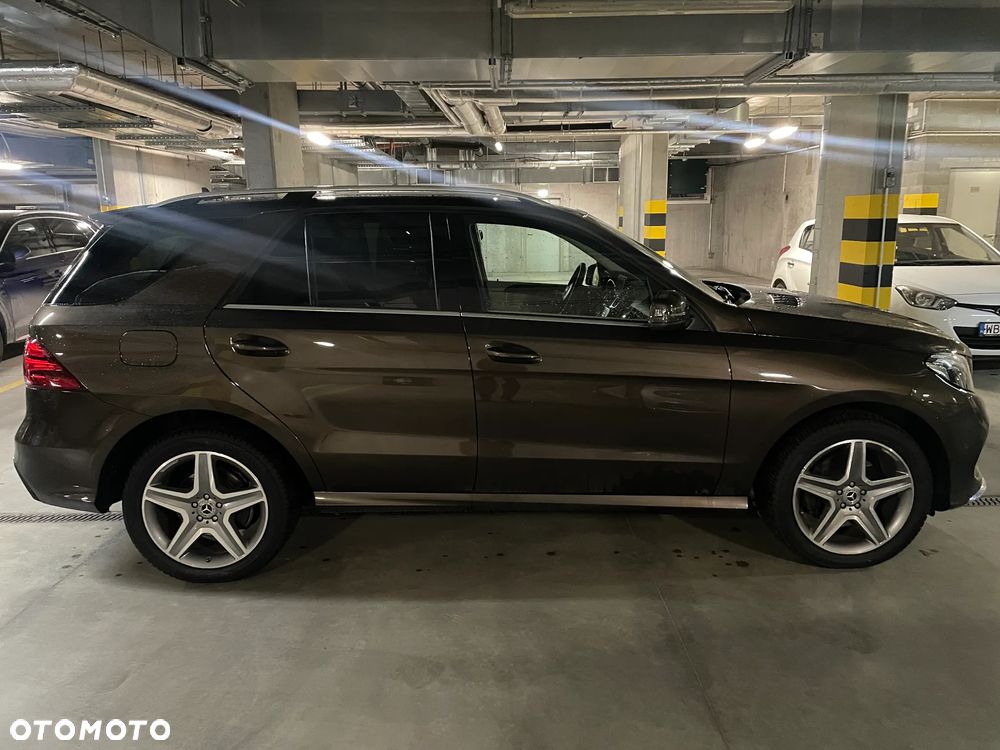 Mercedes-Benz GLE 250 d 4-Matic - 10