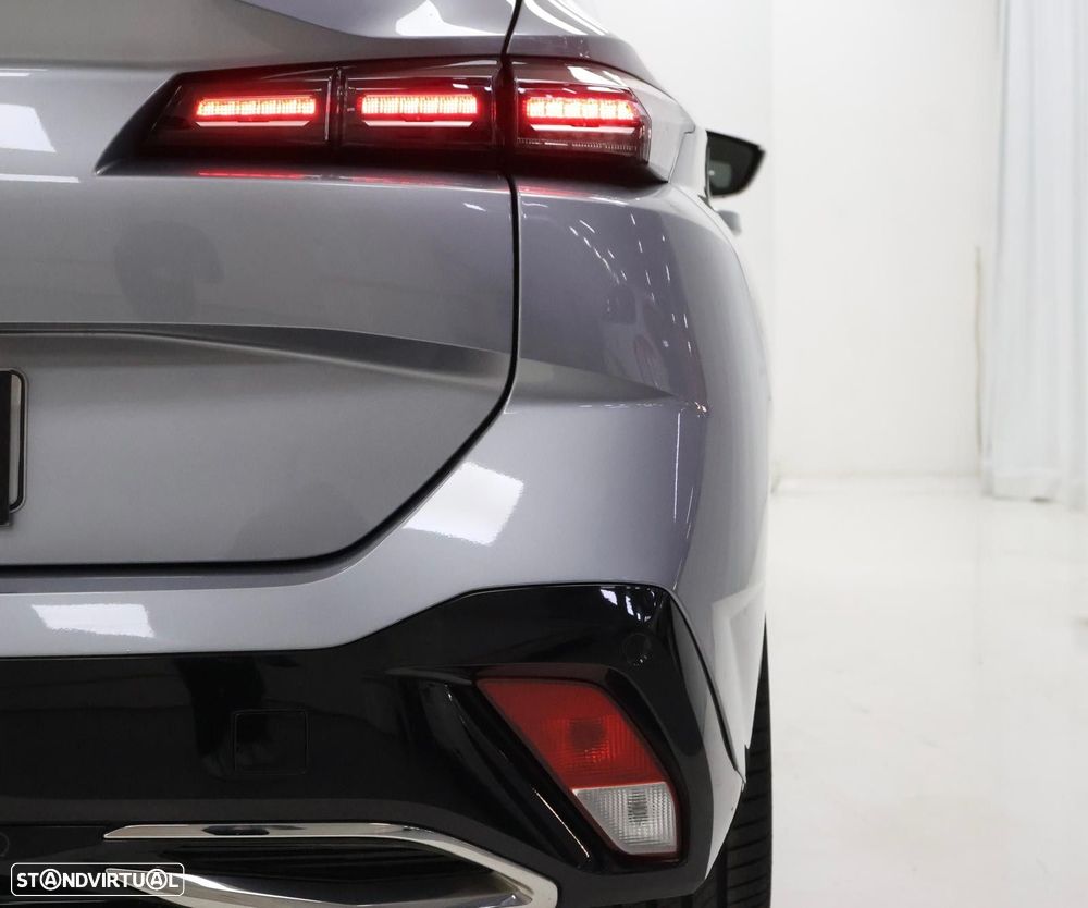 Peugeot 308 SW 1.5 BlueHDi Allure Pack EAT8 - 29