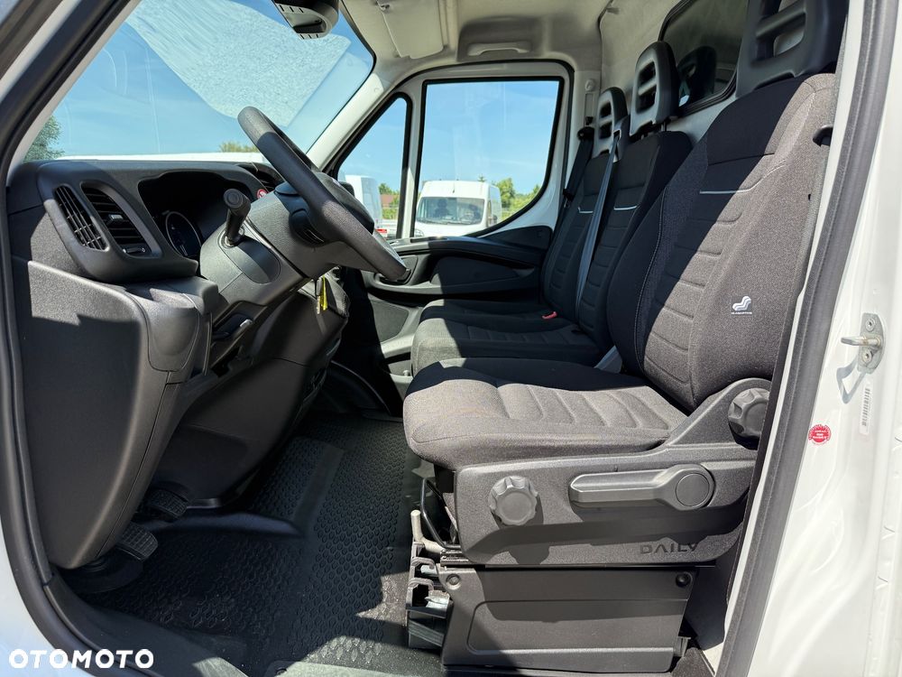 Iveco 2023/Daily 35S16/nowy model/MAXI/Ładowność 1191kg/Serwis IVECO/manual/ - 14