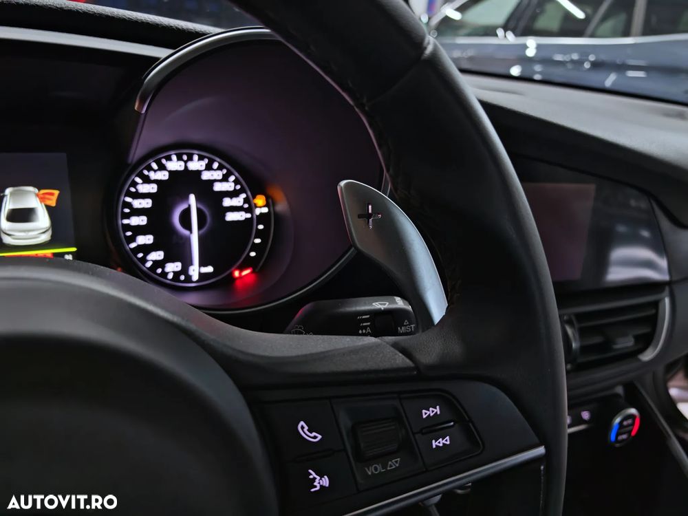 Alfa Romeo Giulia 2.2 JTDM Aut. Super - 31