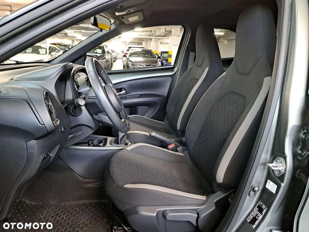 Toyota Aygo X - 12