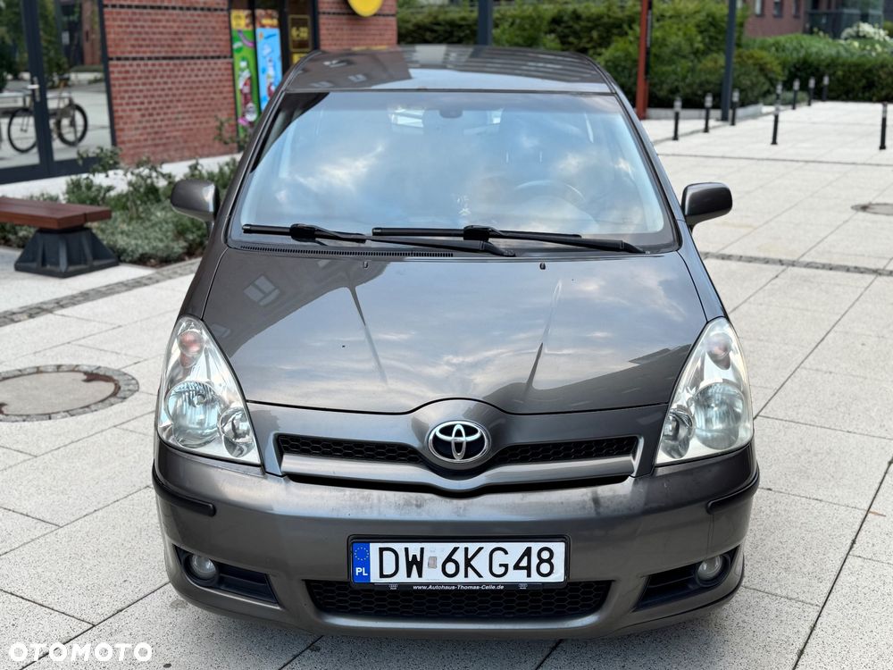 Toyota Corolla Verso 2.0 D-4D Sol 7os - 8