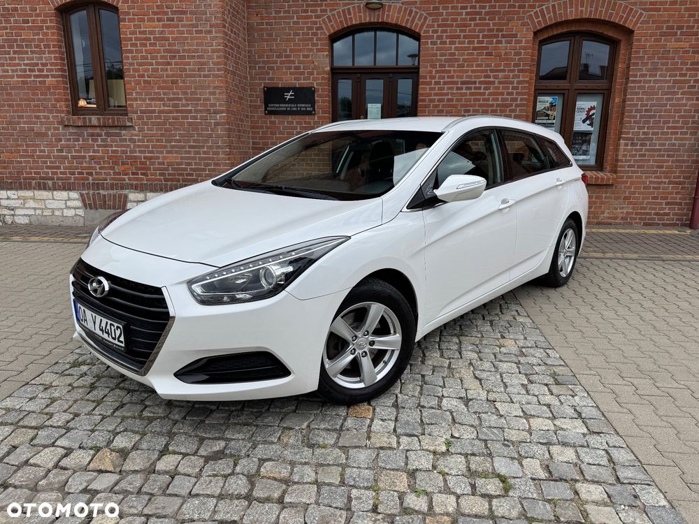 Hyundai i40 i40cw 1.6 Fifa World Cup Edition - 1