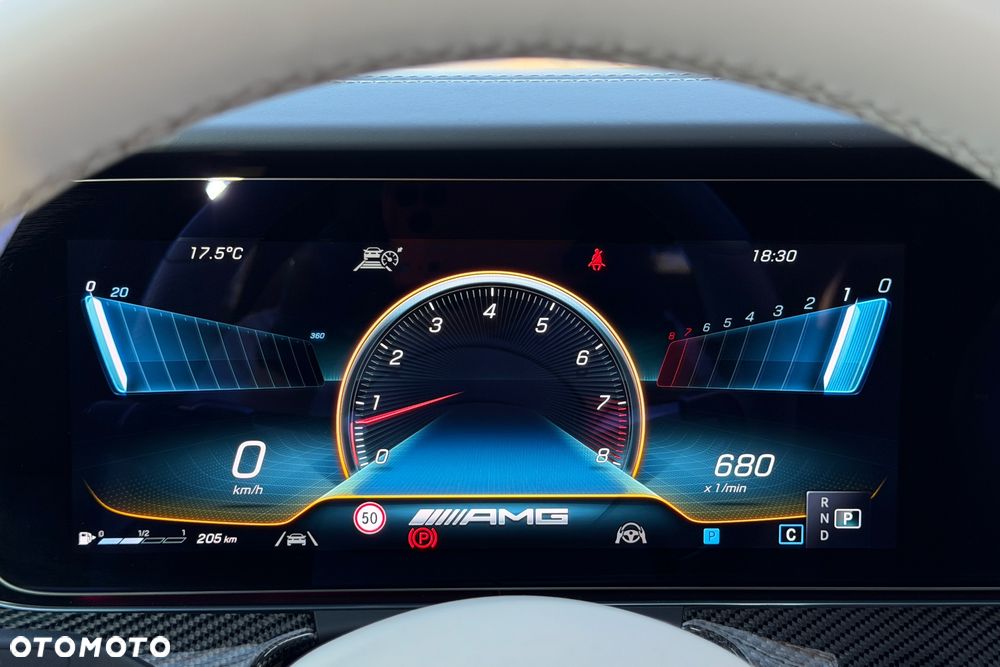 Mercedes-Benz AMG GT 63 S 4-Matic+ - 12