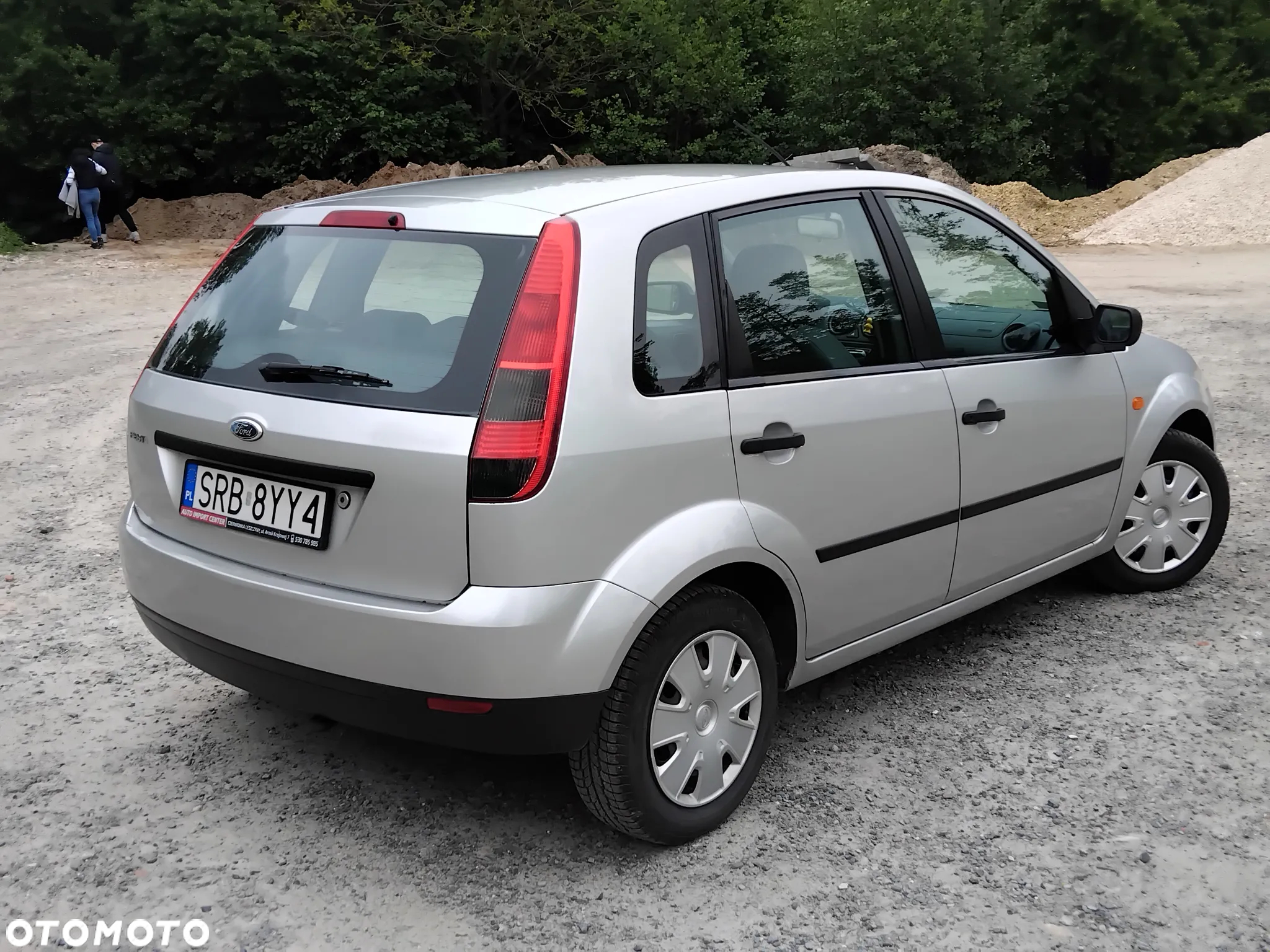 Ford Fiesta 1.4 Ambiente - 4