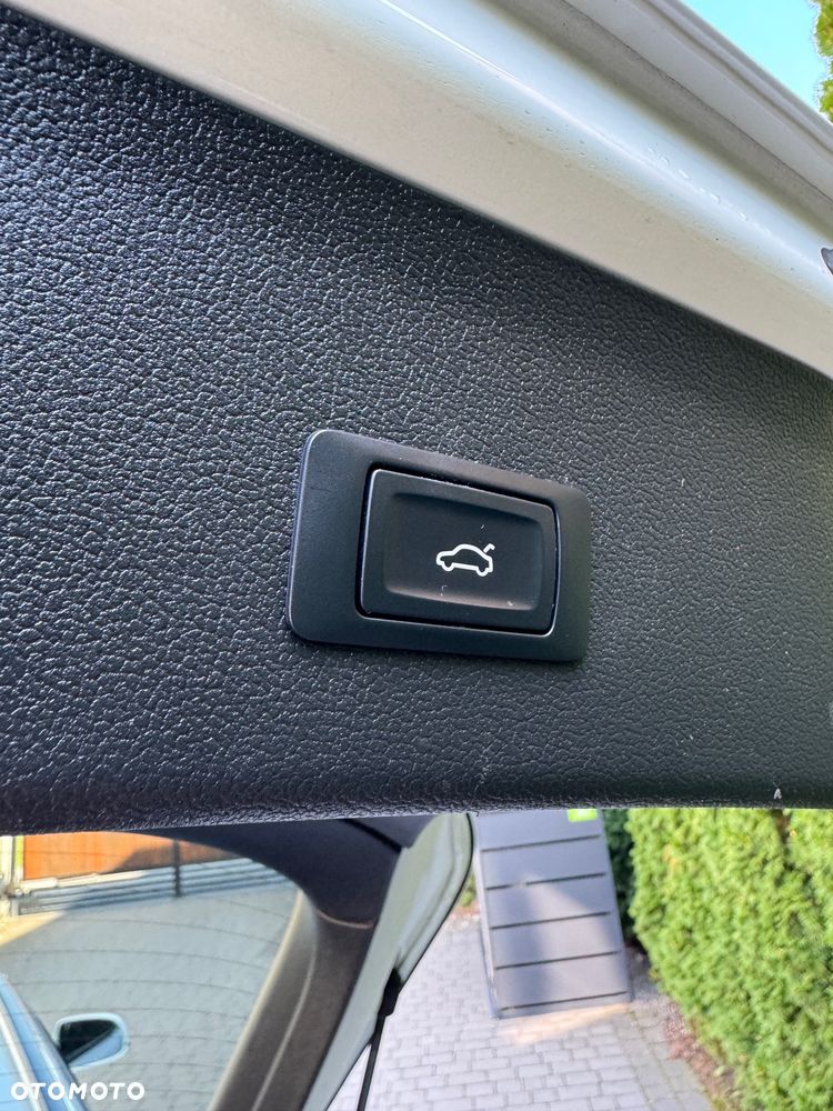 Audi A4 Avant 2.0 TDI DPF clean diesel quattro S line Sportpaket - 17