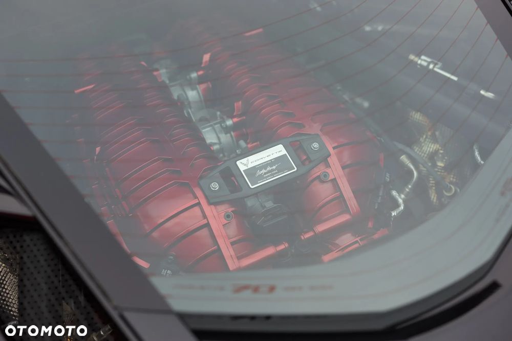 Chevrolet Corvette - 16