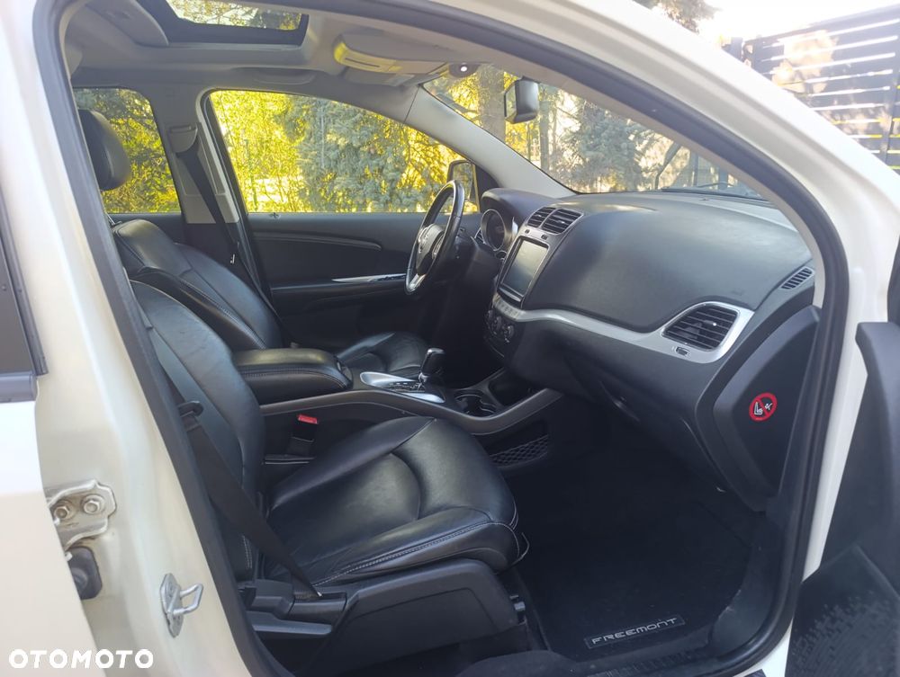 Fiat Freemont 2.0 Multijet 16V DPF Automatik Allrad Lounge - 10