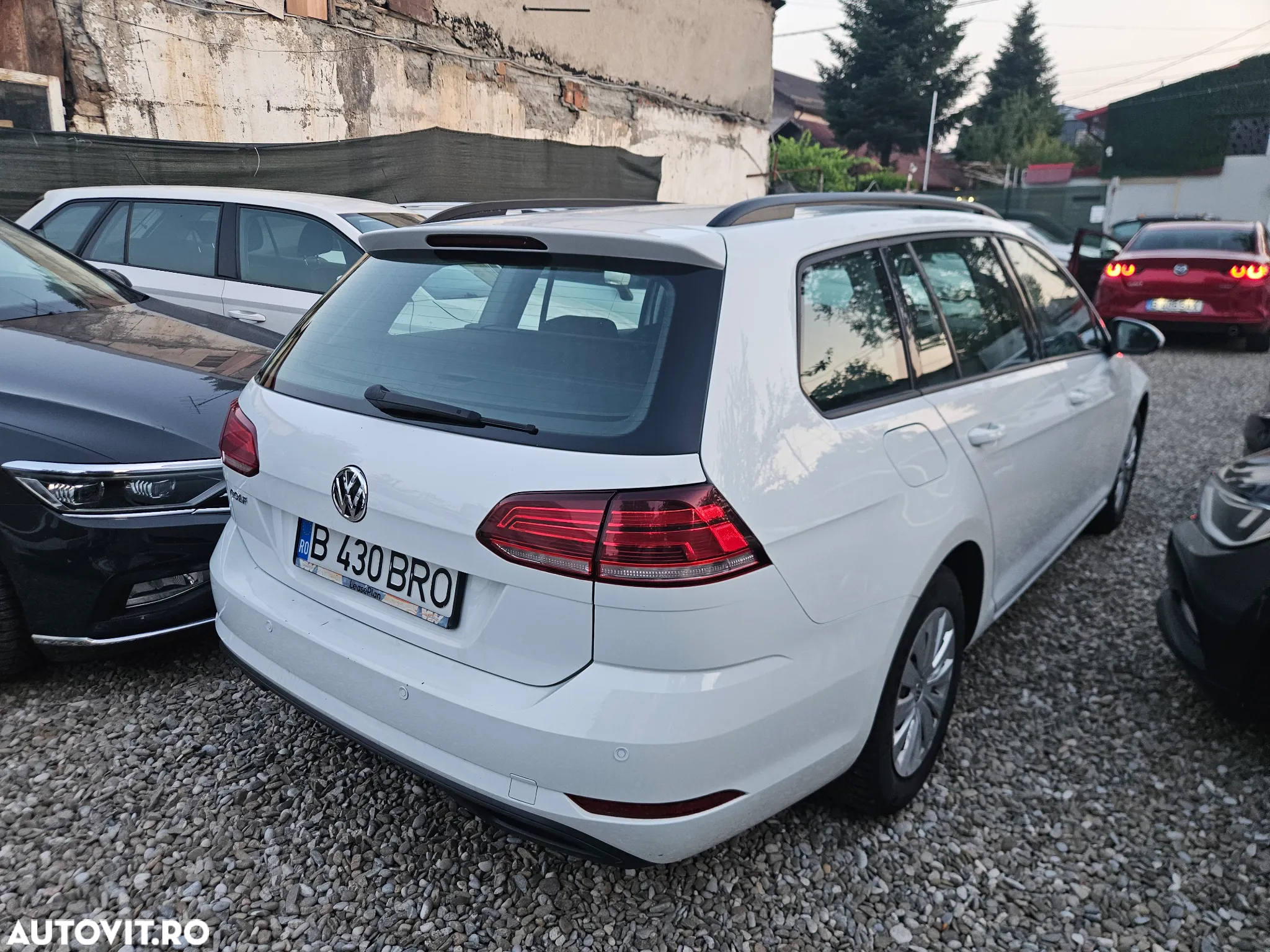 Volkswagen Golf 1.0 TSI Trendline - 4