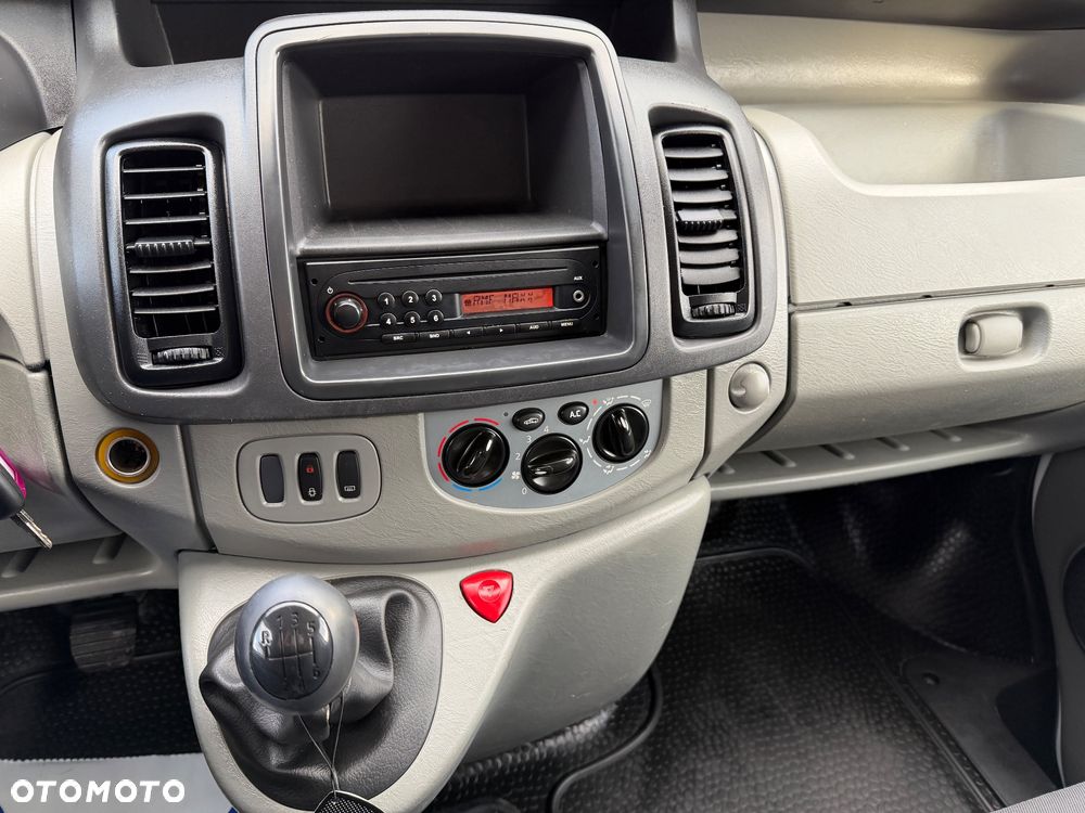 Renault trafic - 8