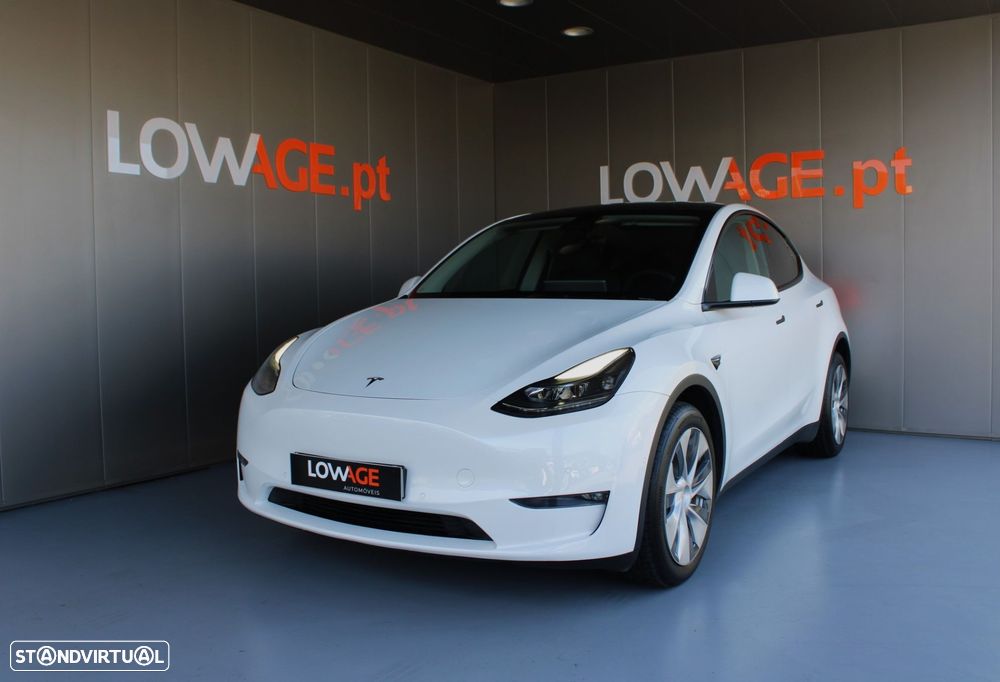 Tesla Model Y Long Range Dual Motor AWD - 16