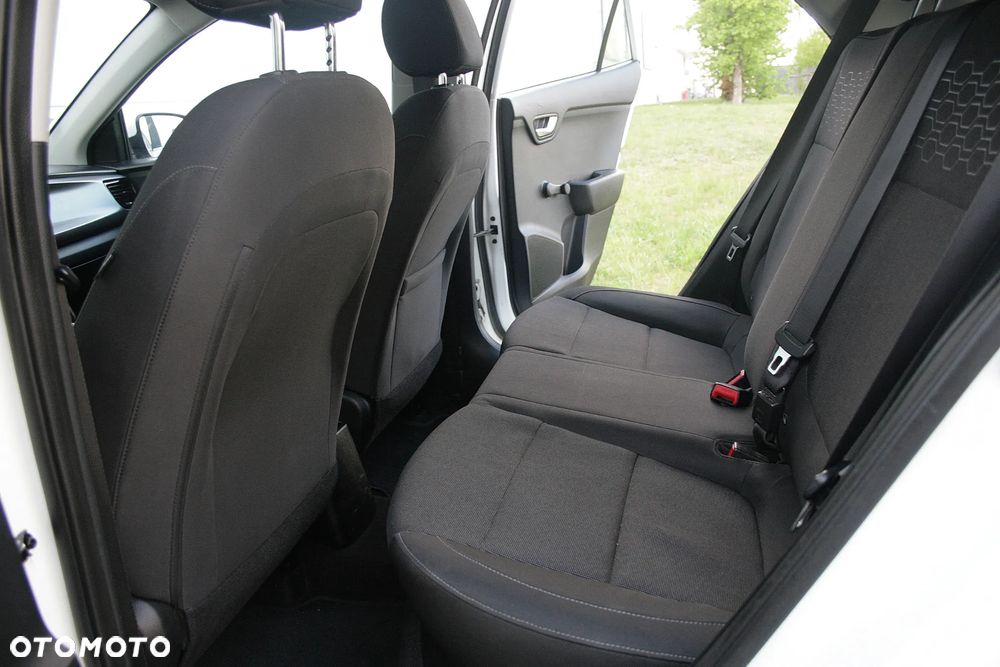 Kia Rio 1.2 M - 17