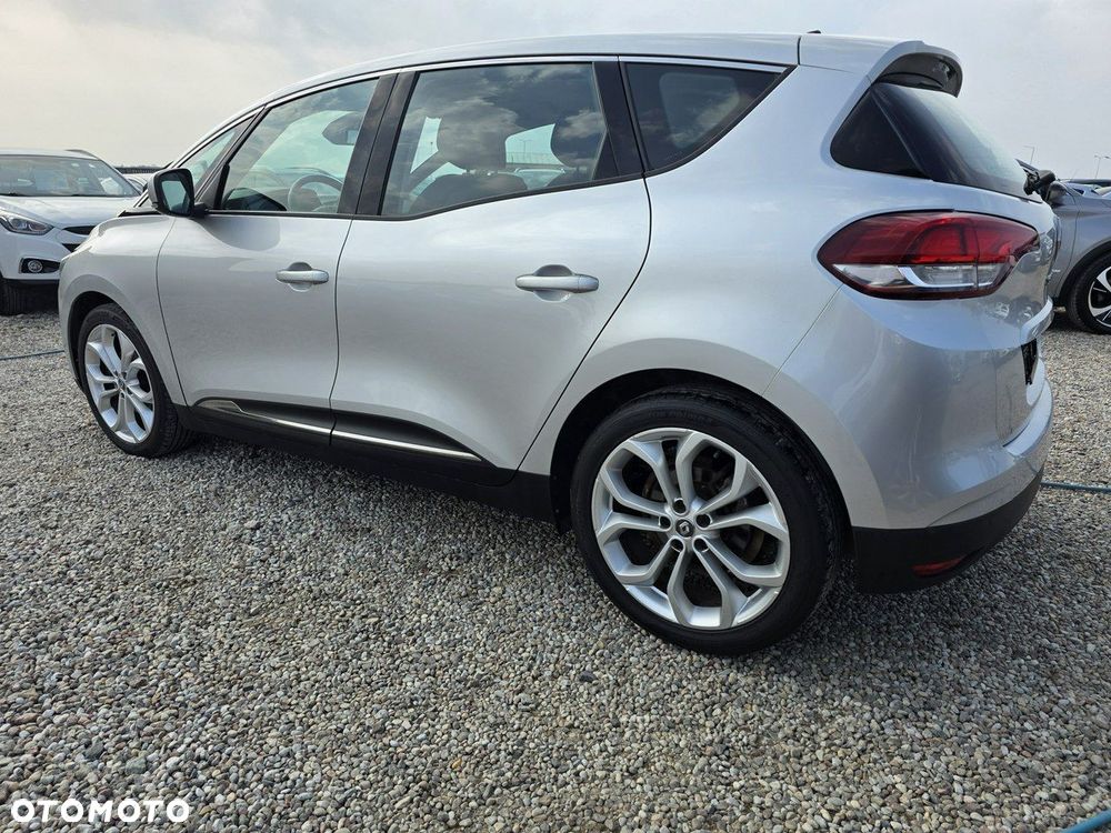 Renault Scenic - 20