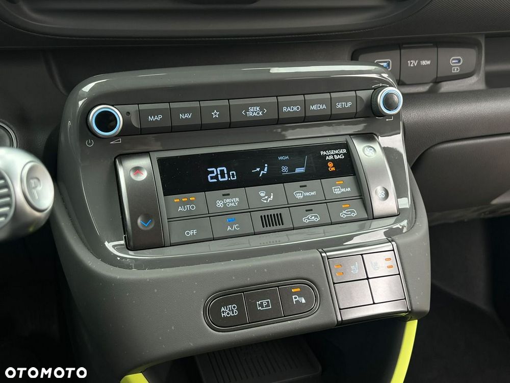 Hyundai Inster 49kWh Cross Smart - 21