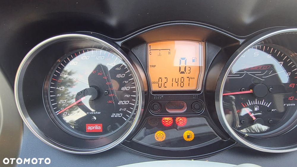 Aprilia SRV 850 - 12