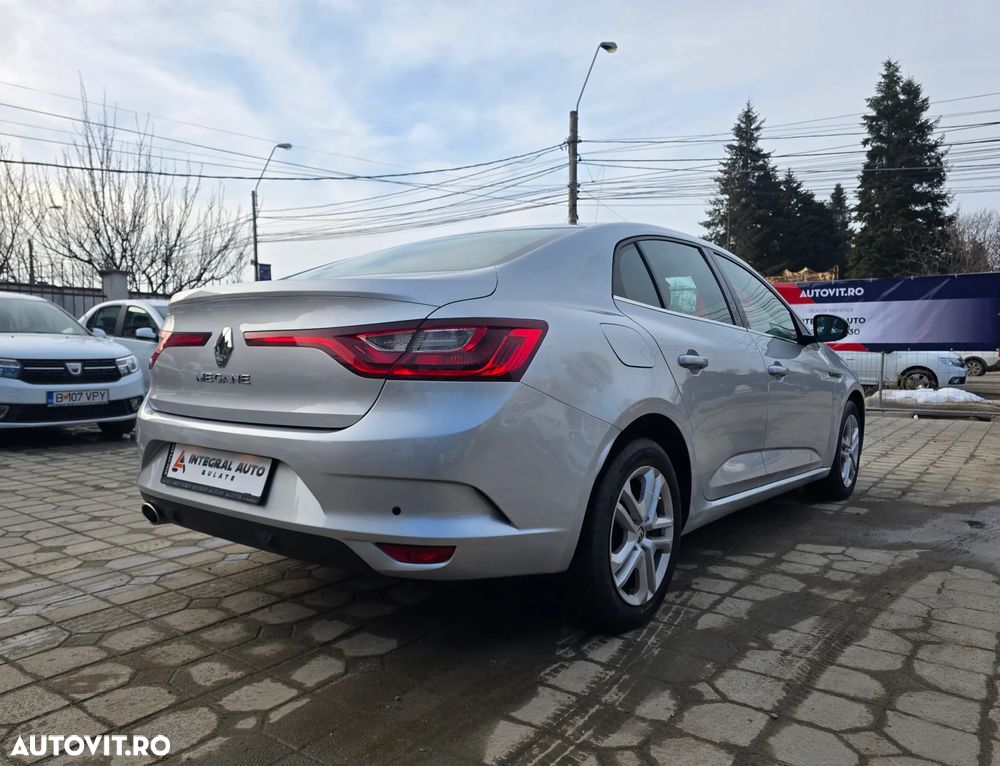 Renault Megane Blue dCi 116 Zen - 4