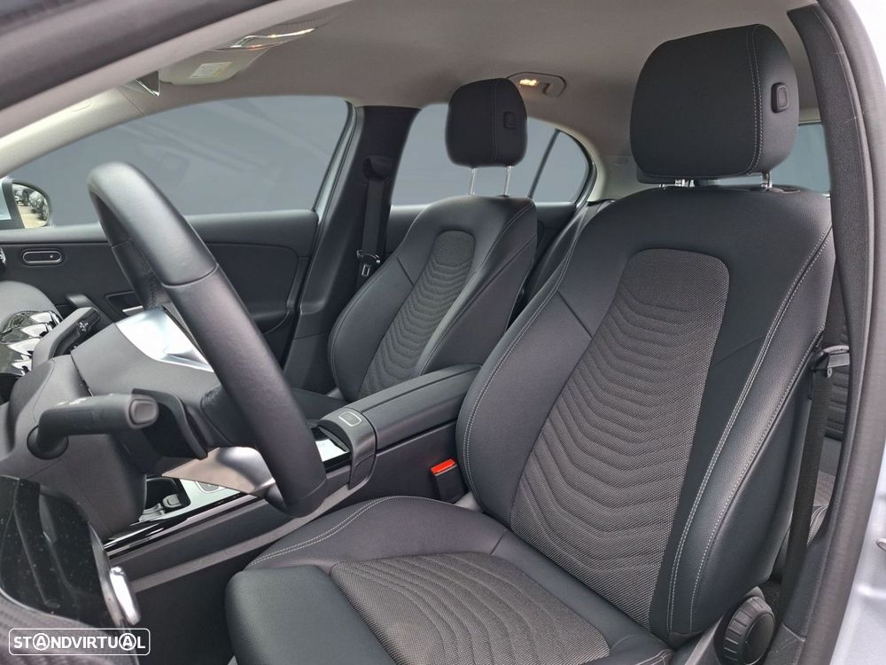 Mercedes-Benz A 200 - 11