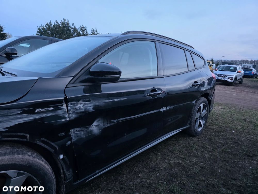 Ford Focus 1.0 EcoBoost Hybrid ACTIVE X - 8