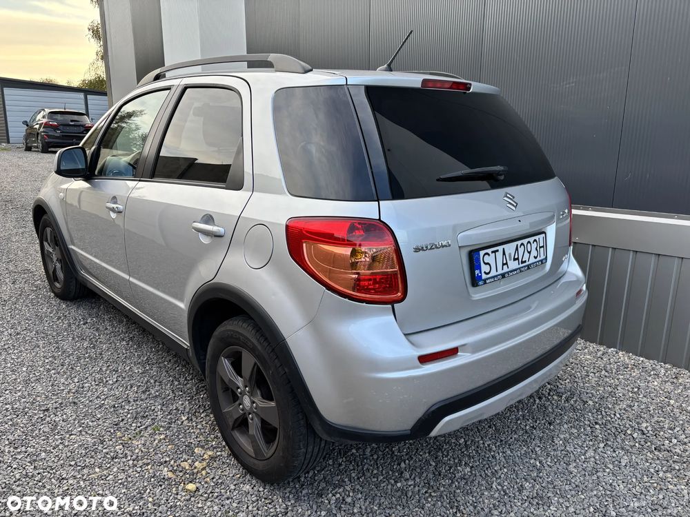 Suzuki Sx4 2010 photo 5