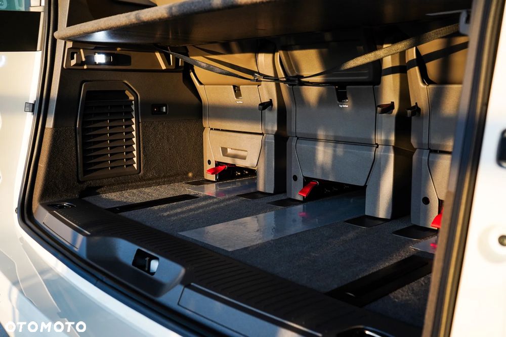 Volkswagen Multivan 2.0 TDI L2 Edition DSG - 19