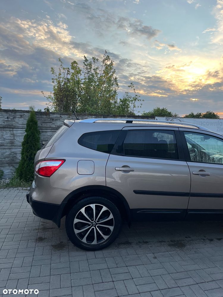 Nissan Qashqai+2 2.0 dCi 4x4 360 EU5 - 7
