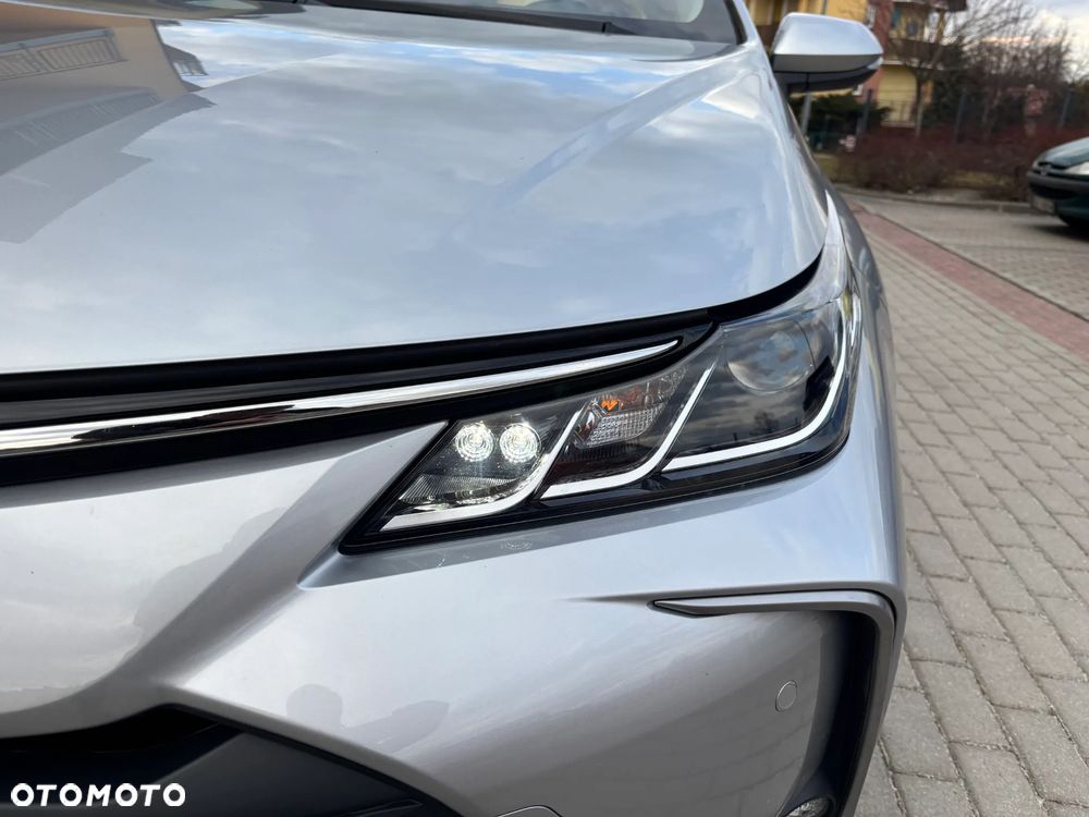 Toyota Corolla 1.8 Hybrid Executive - 18