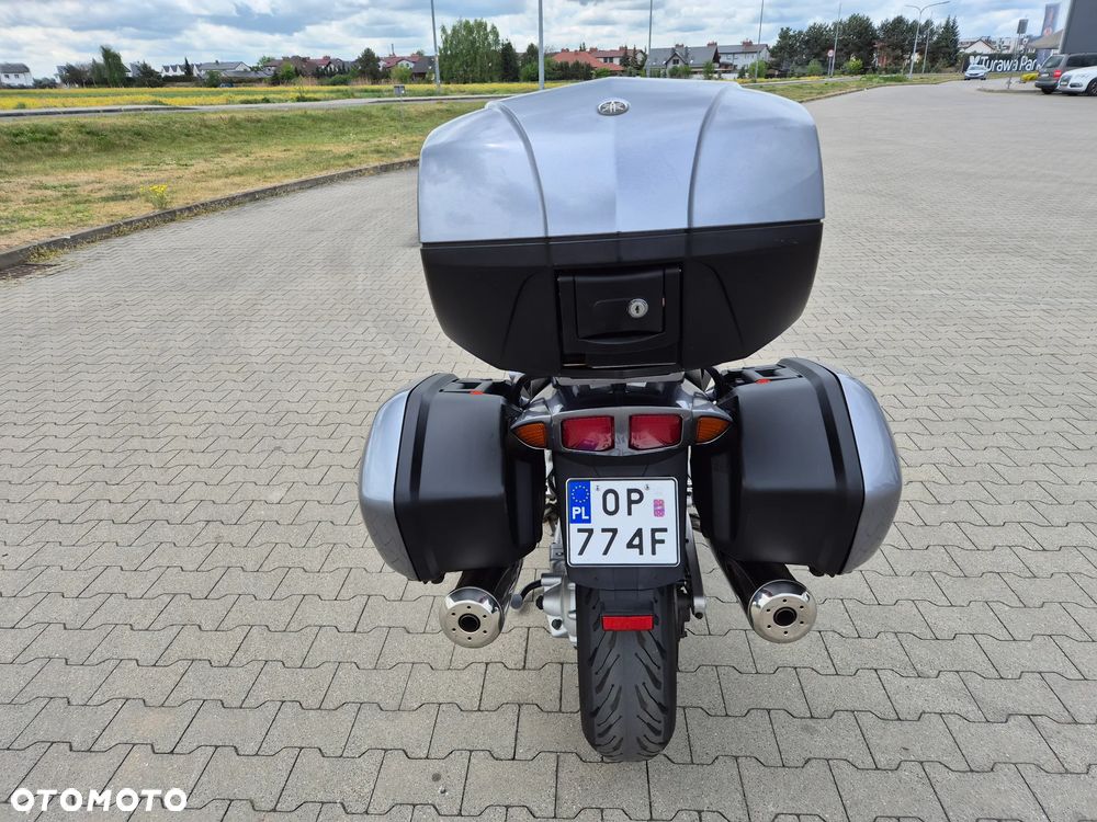 Yamaha FJR - 4